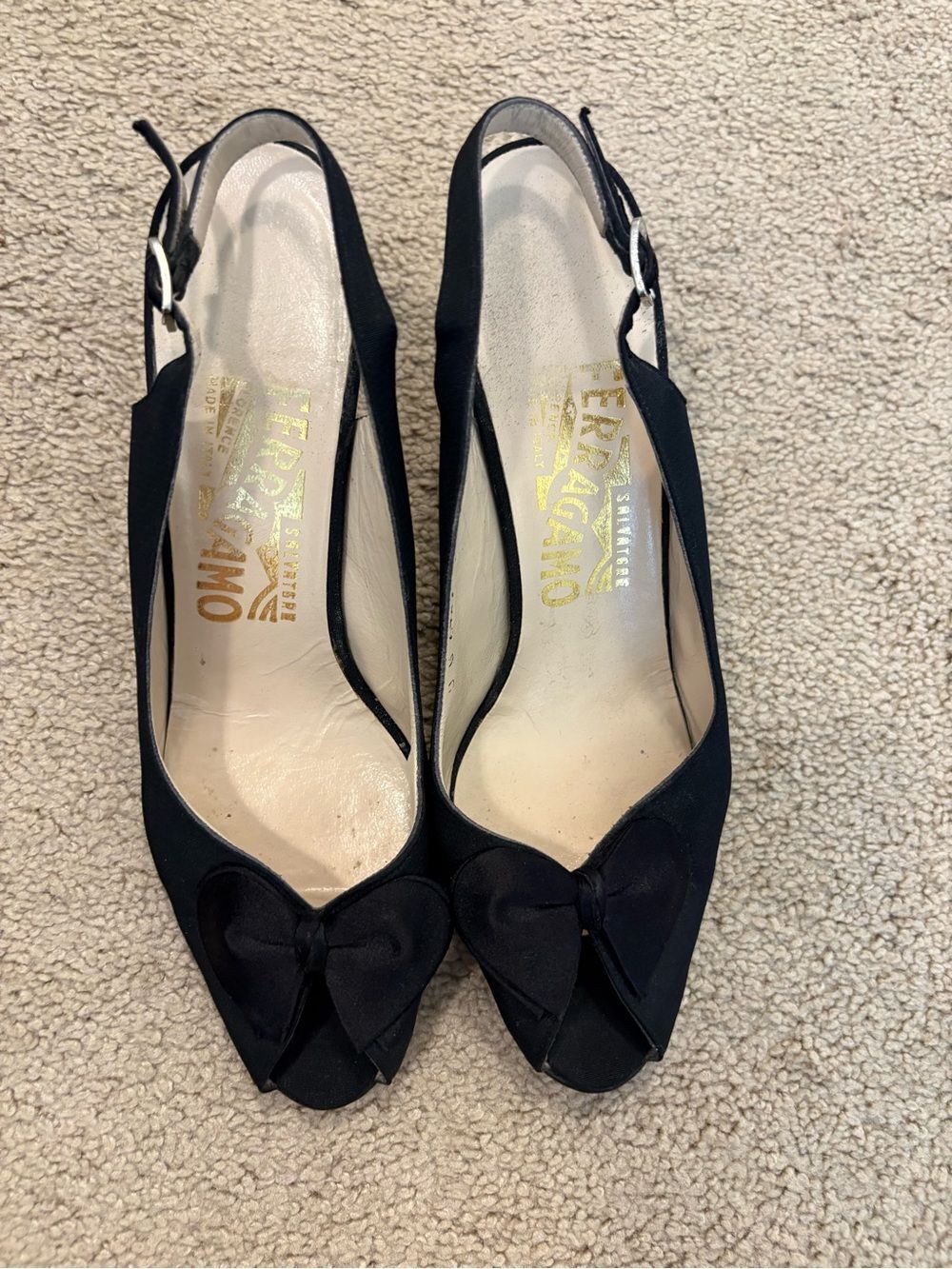 Salvatore Ferragamo Vintage Black Peep Toe Bow Sling Back Pumps Shoes Size 6 - Picture 2 of 7